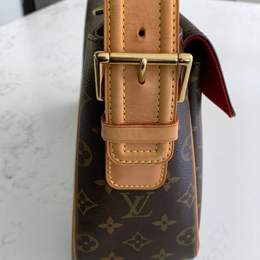 Louis Vuitton Vive Cite GM Handbag Shoulder Bag Monogram Authentic LV - Picture 8 of 16